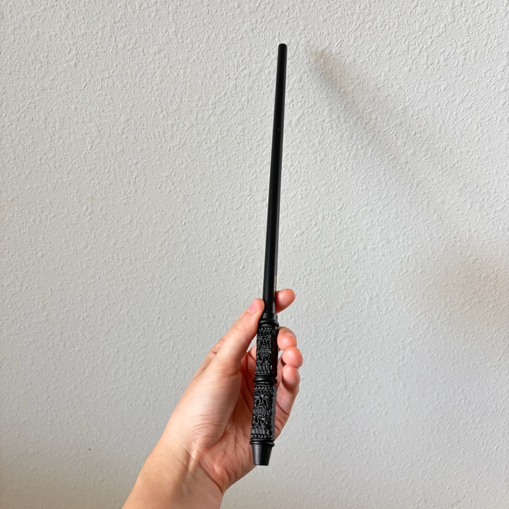 Harry Potter Snape Black Wizard Wand with Burgundy Presentation Box - Picture 14 of 14